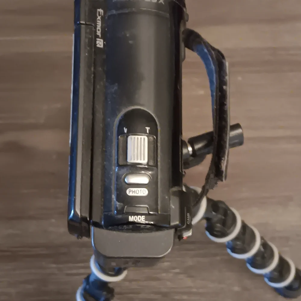 Sony handycam Black Camera with Flexible Tripod